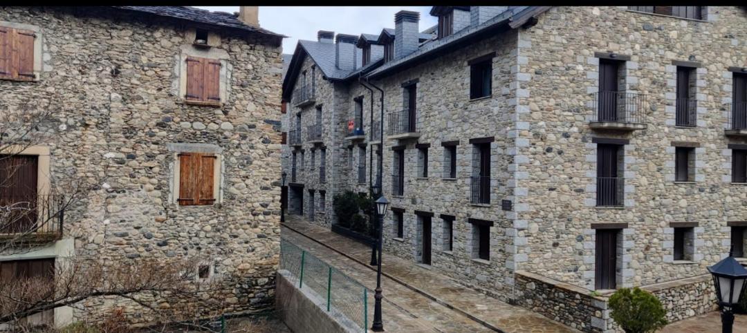 Apartamento Check-In Casas Labert Benasque Exterior foto